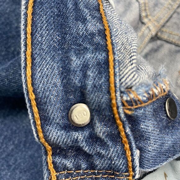 Vintage Levis Jeans Womens 30x32 Blue Button Fly Denim 90s Straight - Picture 5 of 13